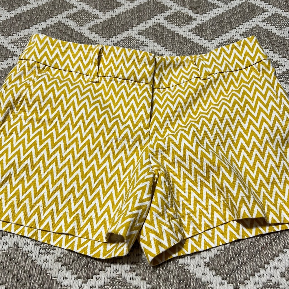 Loft yellow women’s cotton shorts size 00